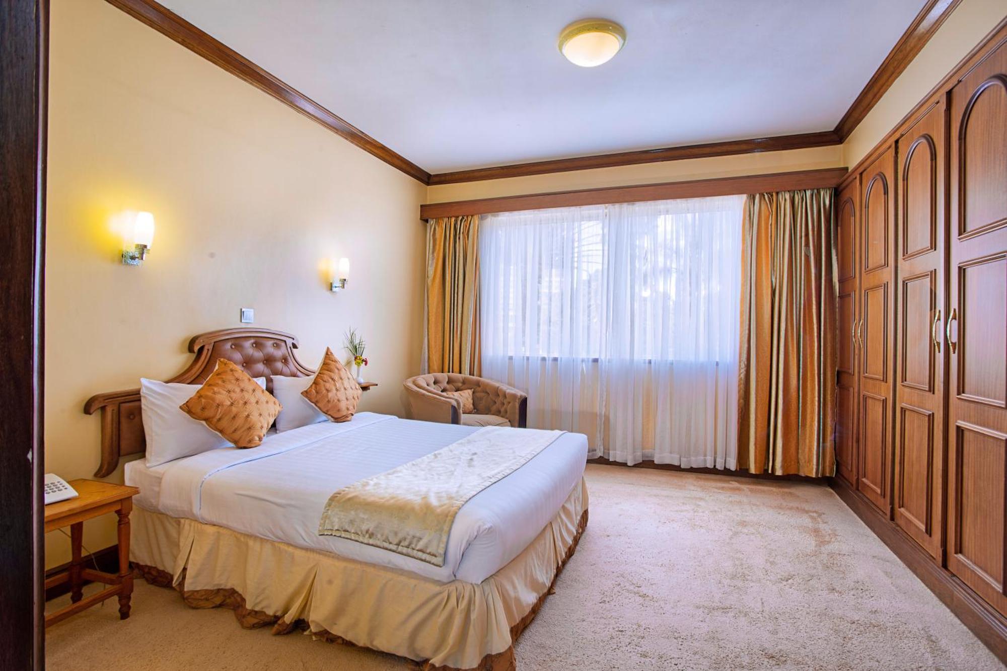Sirikwa Hotel Элдорет Экстерьер фото