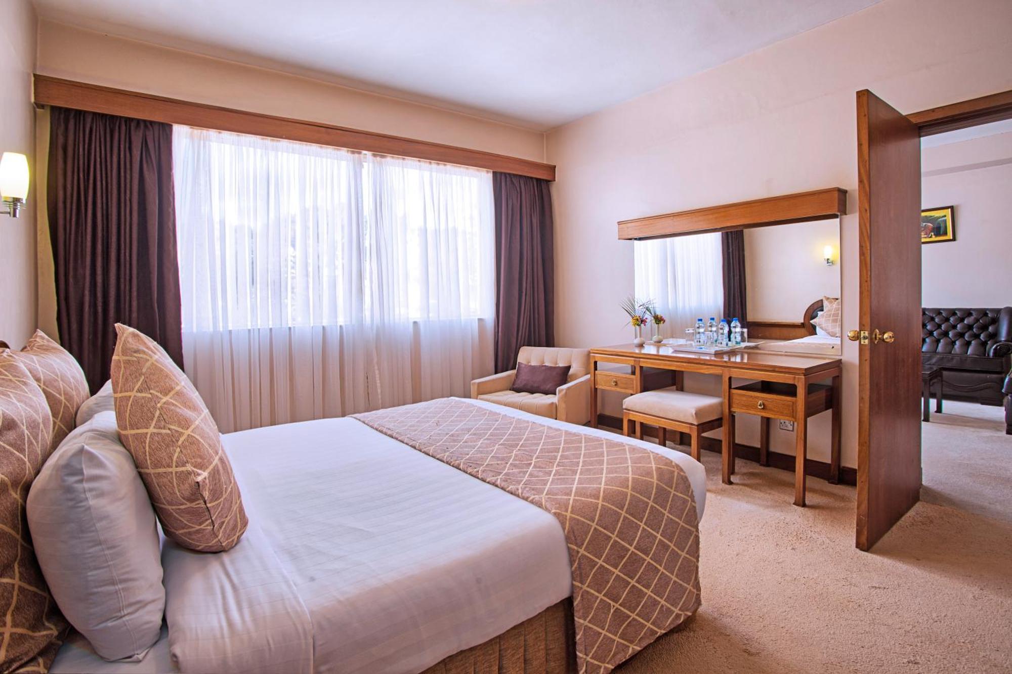 Sirikwa Hotel Элдорет Экстерьер фото