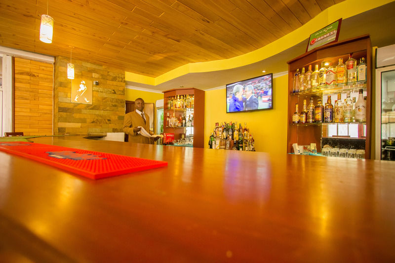 Sirikwa Hotel Элдорет Экстерьер фото
