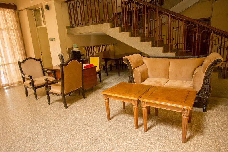 Sirikwa Hotel Элдорет Экстерьер фото