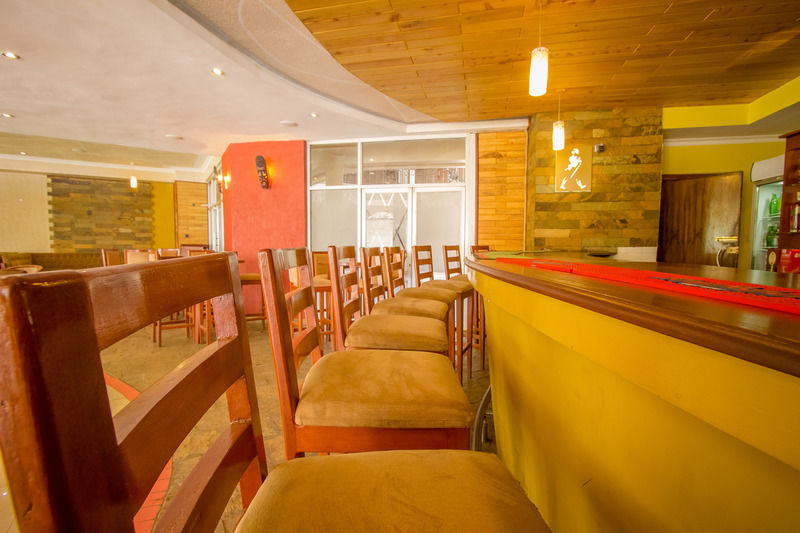 Sirikwa Hotel Элдорет Экстерьер фото